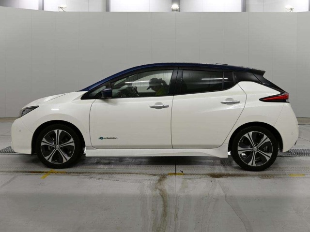 Nissan LEAF 2018 7740671-4
