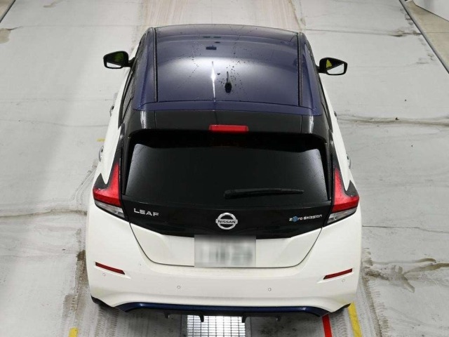 Nissan LEAF 2018 7740671-8