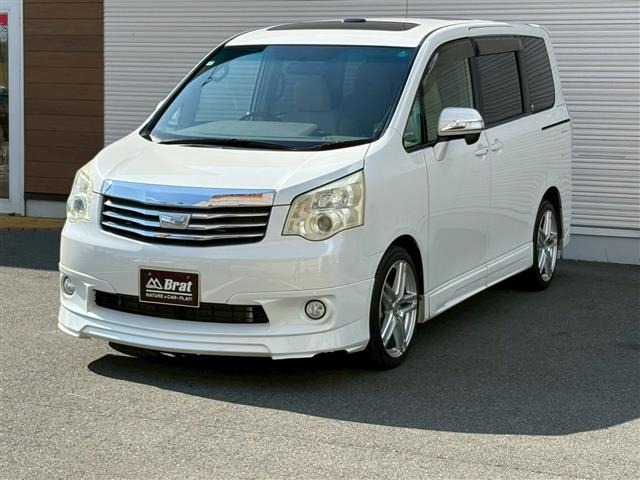 Toyota NOAH 2010 7737938-0