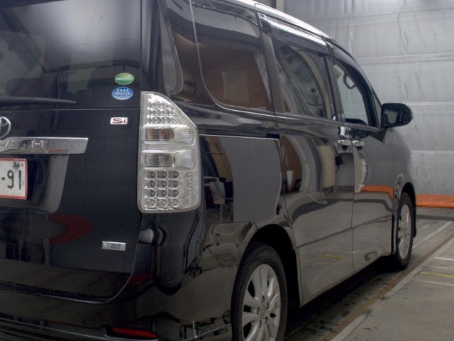 Toyota NOAH 2013 7738072-5
