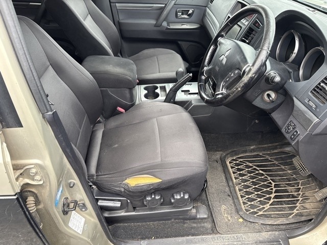 Mitsubishi PAJERO 2011 7733661-8