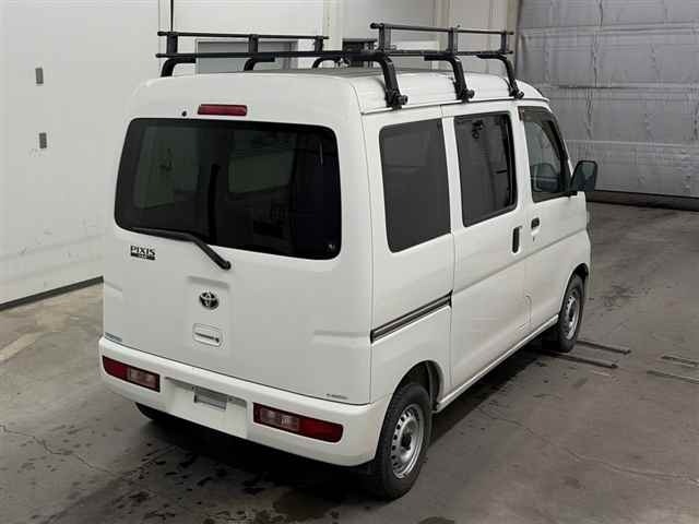 Toyota PIXIS VAN 2014 7743684-5