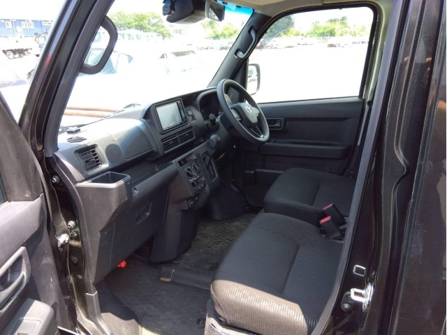 Toyota PIXIS VAN 2024 7743686-4