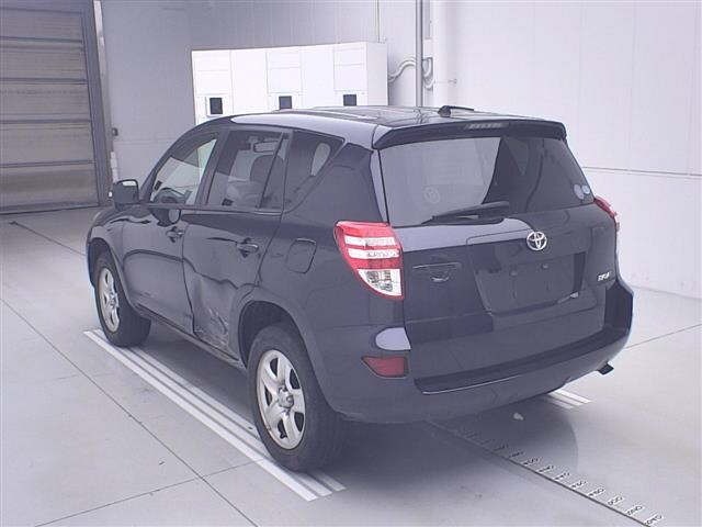 Toyota RAV4 2015 7745228-1