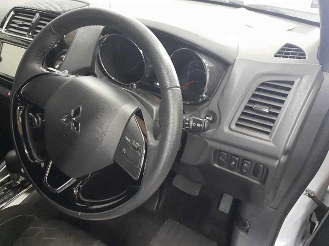 Mitsubishi RVR 2023 7741108-9