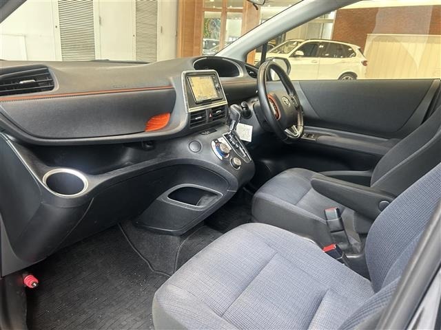 Toyota SIENTA 2016 7736144-11