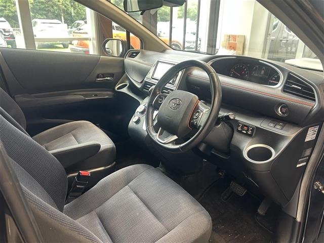 Toyota SIENTA 2016 7736144-6