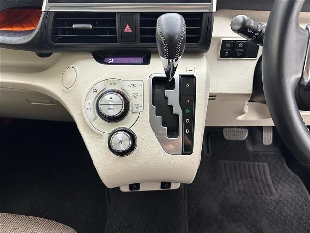 Toyota SIENTA 2017 7736152-22