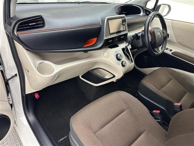Toyota SIENTA 2017 7736152-4
