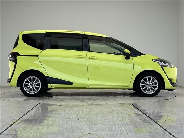 Toyota SIENTA 2017 7736155-2
