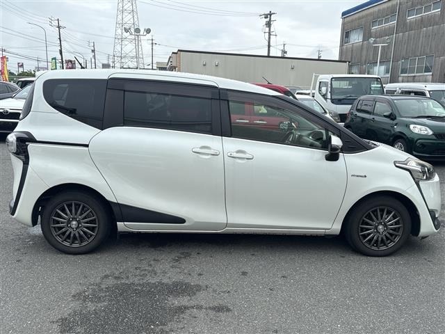 Toyota SIENTA 2017 7736183-4