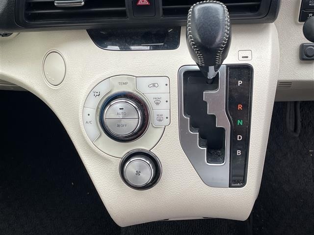 Toyota SIENTA 2017 7736184-11