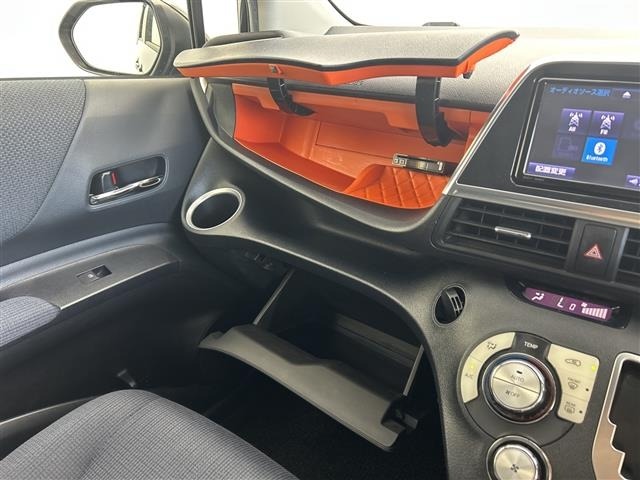 Toyota SIENTA 2017 7736210-2