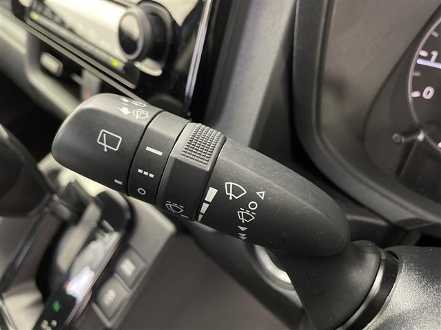 Toyota SIENTA 2023 7736235-8