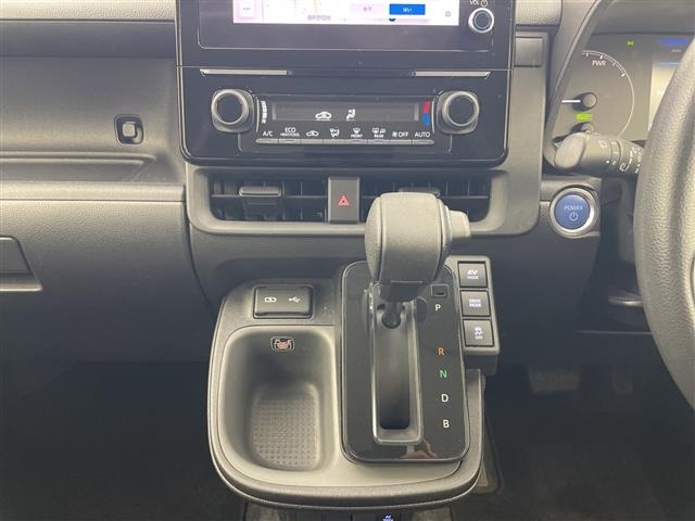 Toyota SIENTA 2023 7736257-12