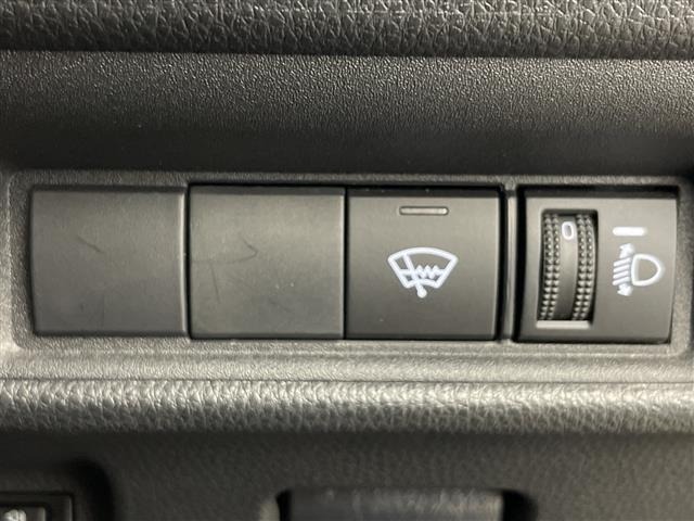 Toyota SIENTA 2023 7736257-6
