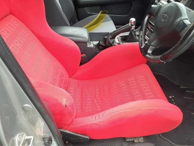 Nissan SKYLINE 2000 7737621-8