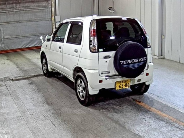 Daihatsu TERIOS KID 2009 7743715-1