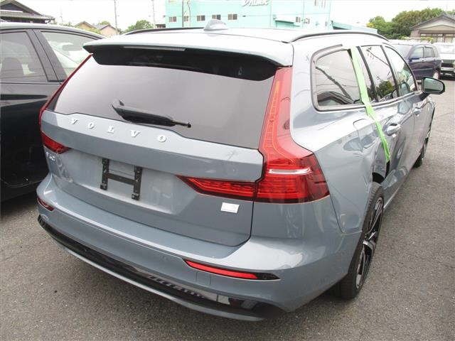 Volvo V60 2023 7738761-1