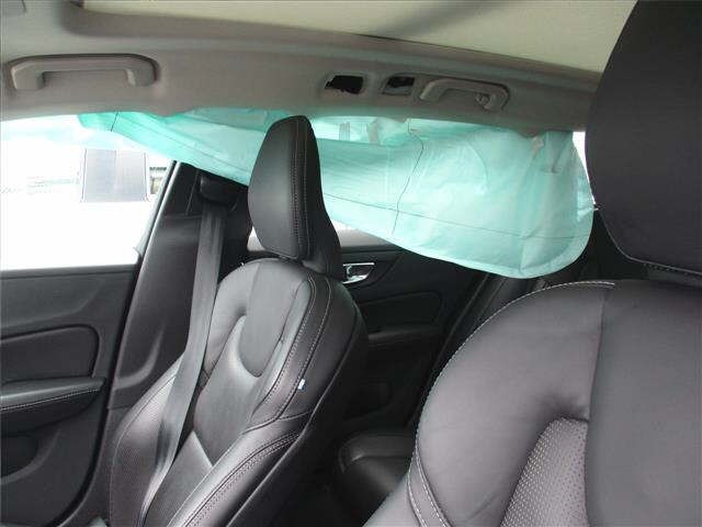 Volvo V60 2023 7738761-14