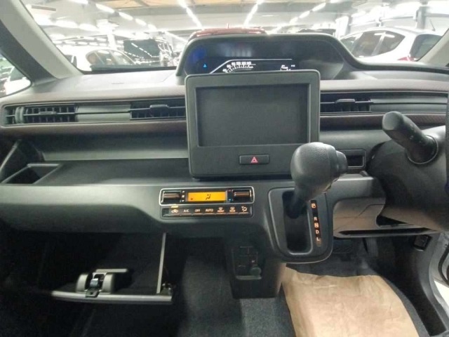 Suzuki WAGON R 2026 7741217-11
