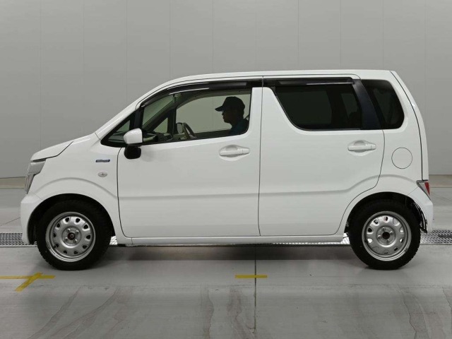 Suzuki WAGON R 2017 7741218-4