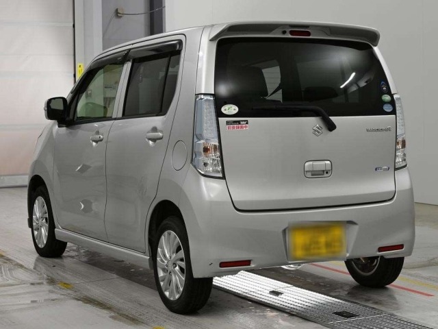 Suzuki WAGON R 2015 7741231-6