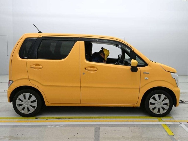 Suzuki WAGON R 2020 7741290-3