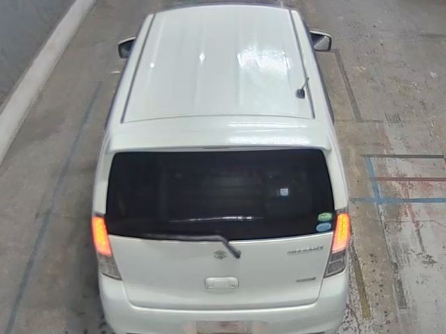Suzuki WAGON R 2013 7741300-6