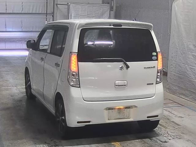 Suzuki WAGON R 2013 7741300-8
