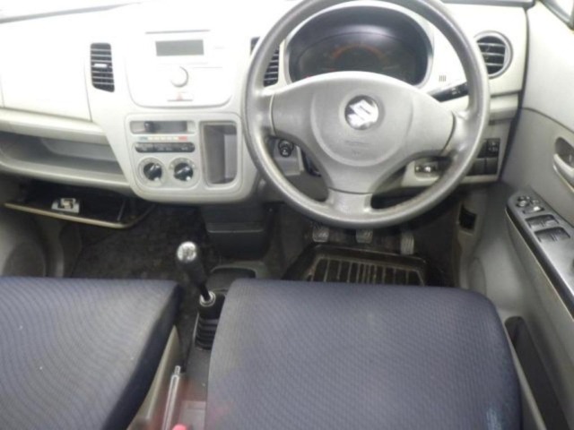 Suzuki WAGON R 2012 7741302-3
