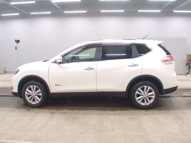 Nissan X-TRAIL 2015 7741784-4
