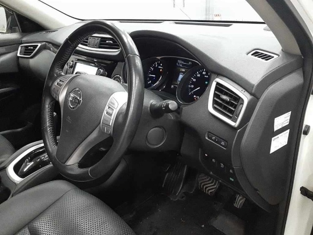 Nissan X-TRAIL 2015 7741784-7