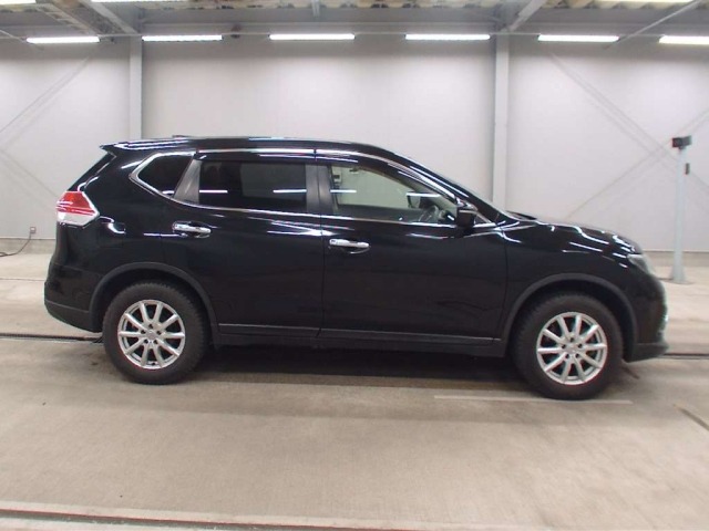 Nissan X-TRAIL 2015 7741795-3