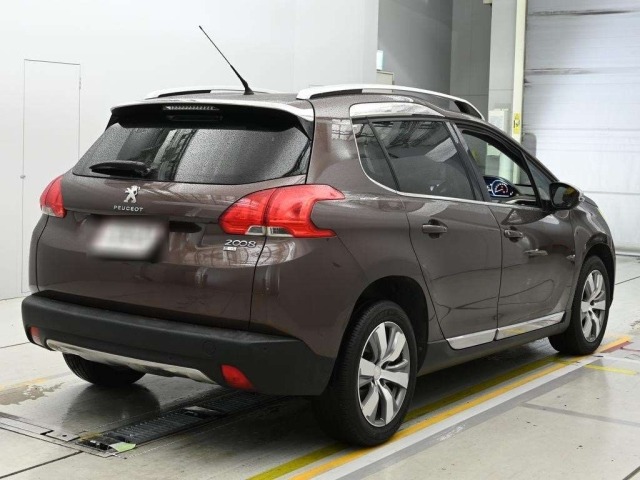 Peugeot 2008 2015 7765591-1