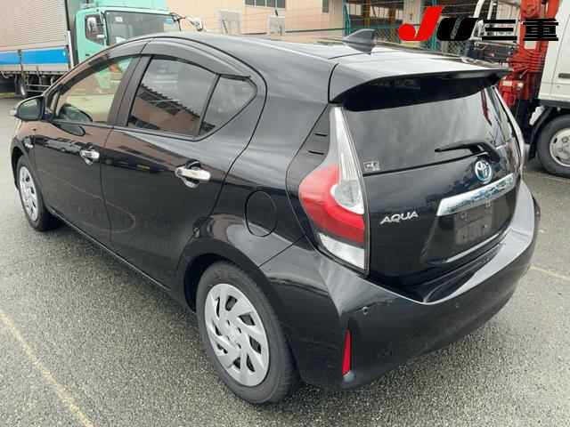 Toyota AQUA 2019 7770612-1