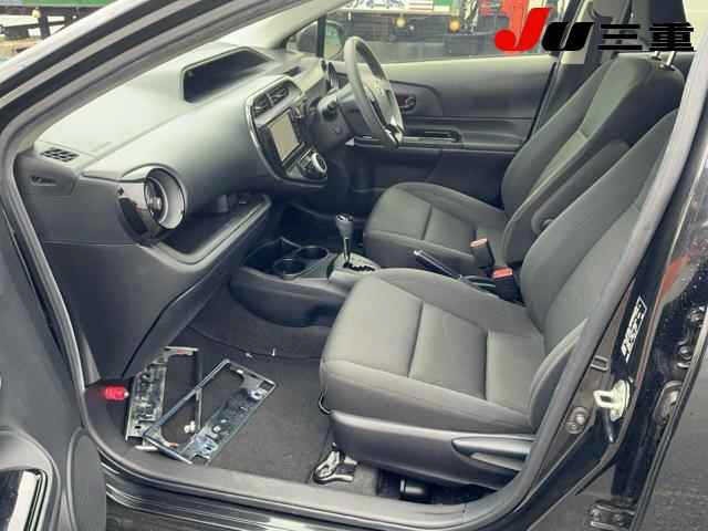 Toyota AQUA 2019 7770612-3