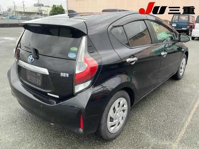 Toyota AQUA 2019 7770612-6