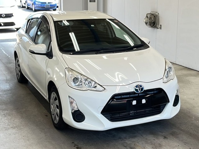 Toyota AQUA 2015 7770705-4