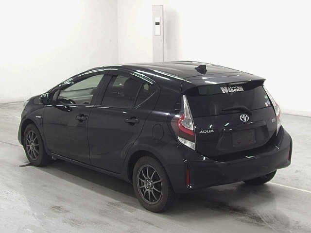 Toyota AQUA 2020 7770788-1