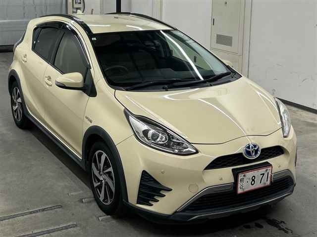 Toyota AQUA 2018 7770816-0