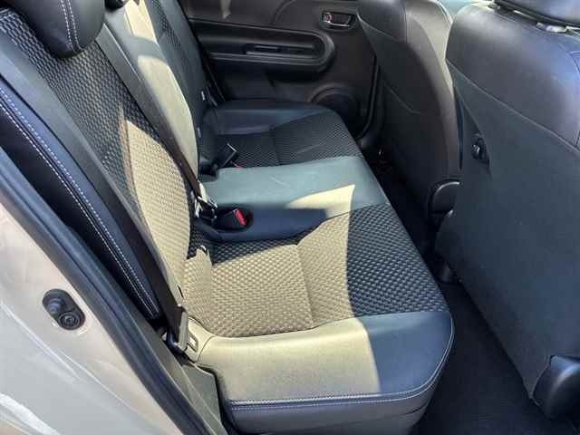 Toyota AQUA 2018 7770816-8