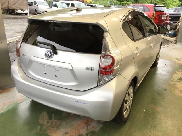 Toyota AQUA 2014 7770834-4