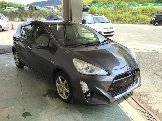 Toyota AQUA 2016 7770847-3