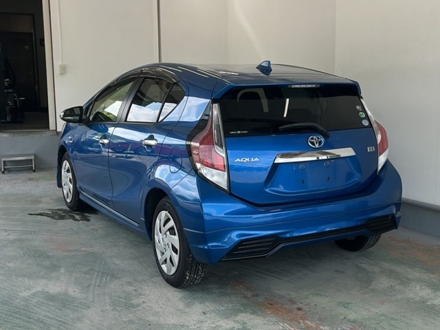 Toyota AQUA 2014 7770848-1
