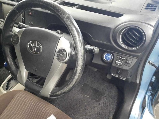 Toyota AQUA 2012 7770974-9