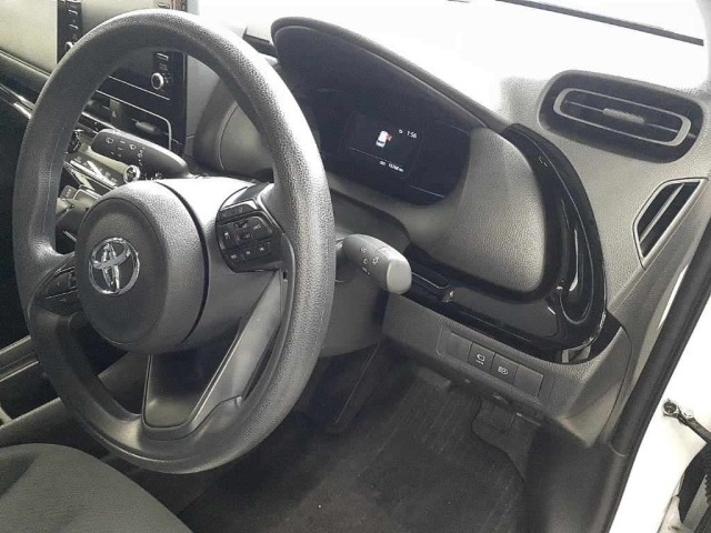 Toyota AQUA 2025 7770997-9