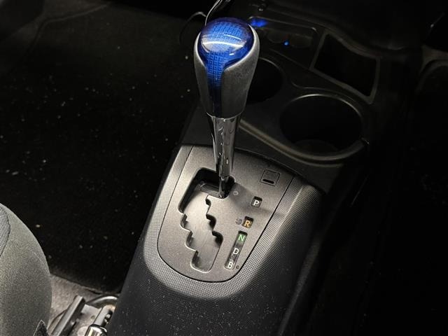 Toyota AQUA 2017 7771573-11