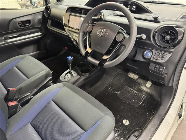 Toyota AQUA 2017 7771573-3