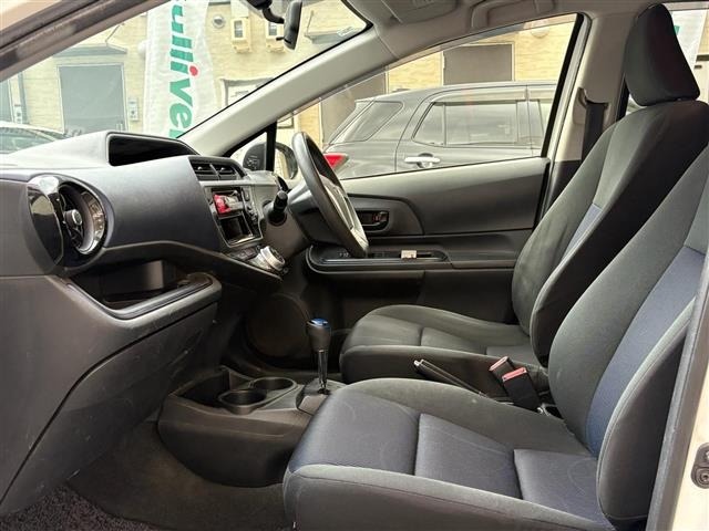 Toyota AQUA 2015 7771723-9